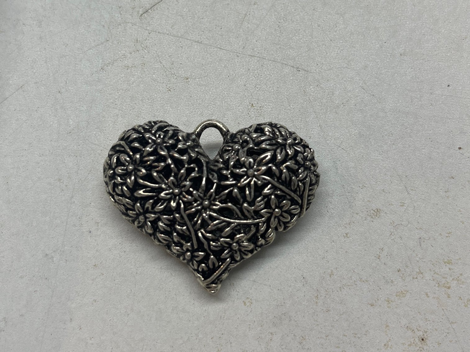 Image for Auckland Beads Store Close Auction 22.4.25 OS132702