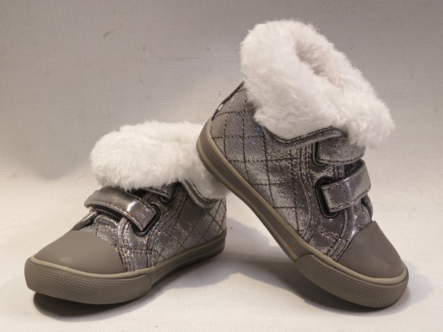 Image for Clothing Auction 26.5.25 MO132709