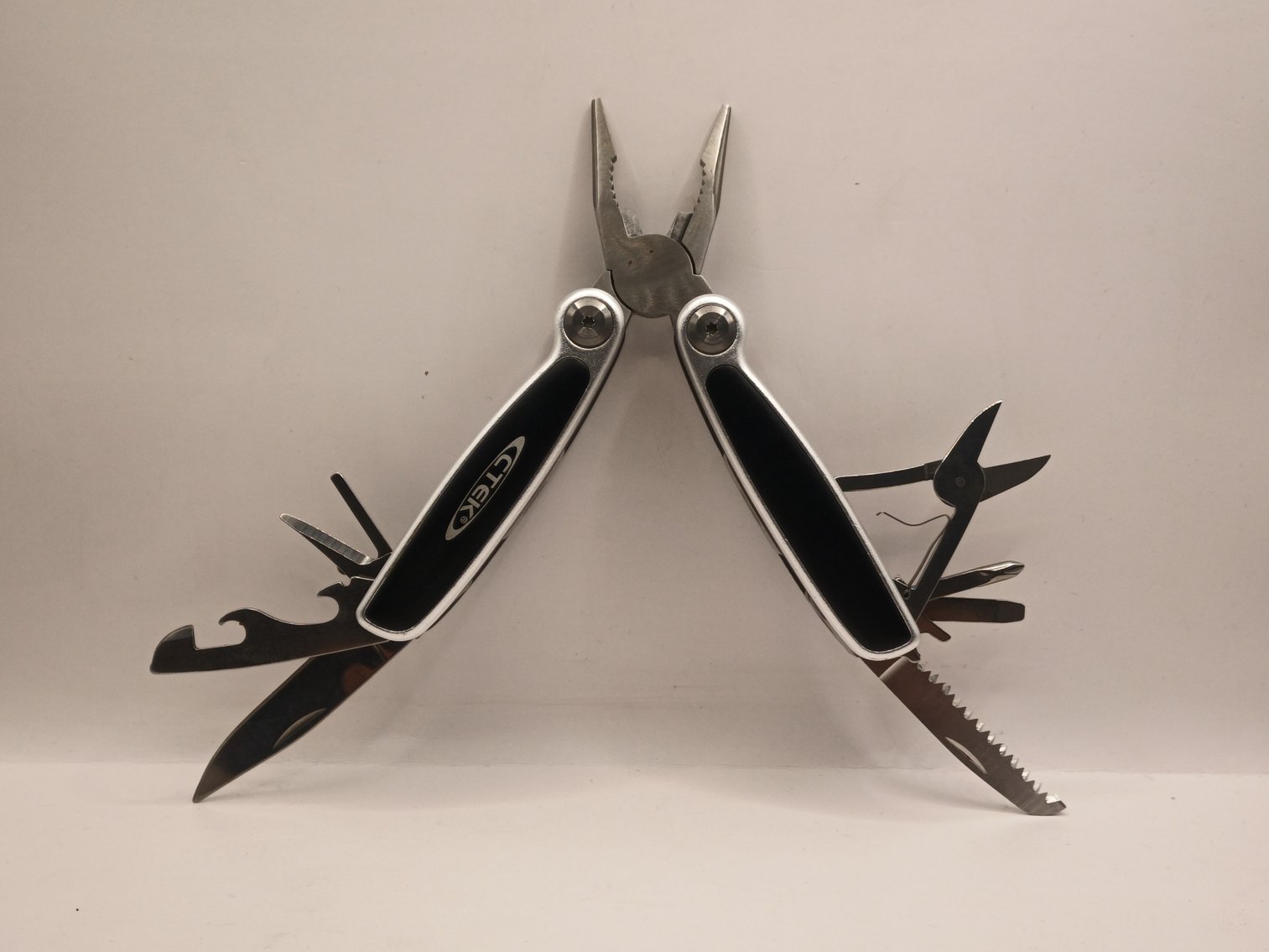 Image for Police & Others Auction 17.7.25 TH132789