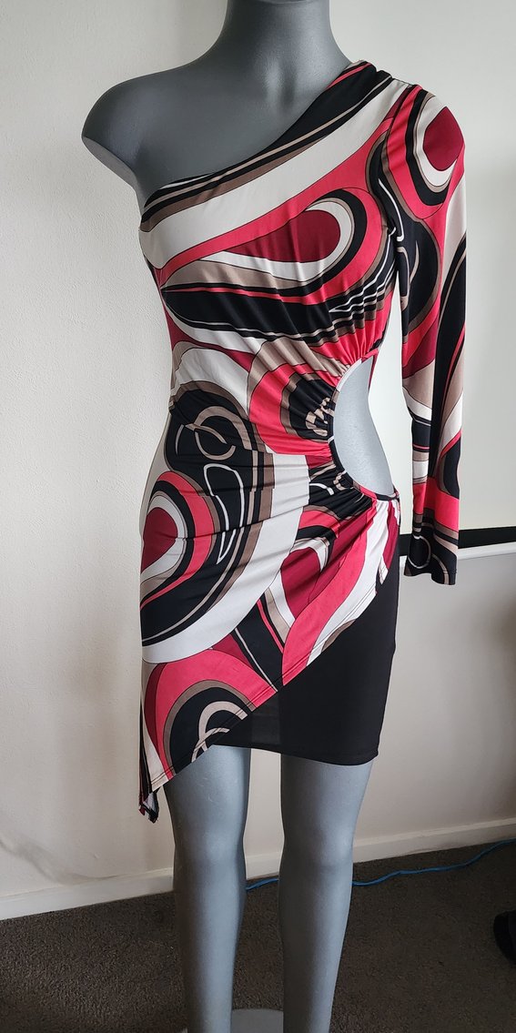 Image for Clothing Auction 3.9.25 TU132832